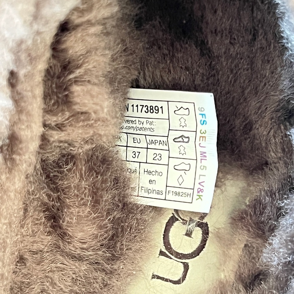 UGG Micro Boot - Picture 6 of 8